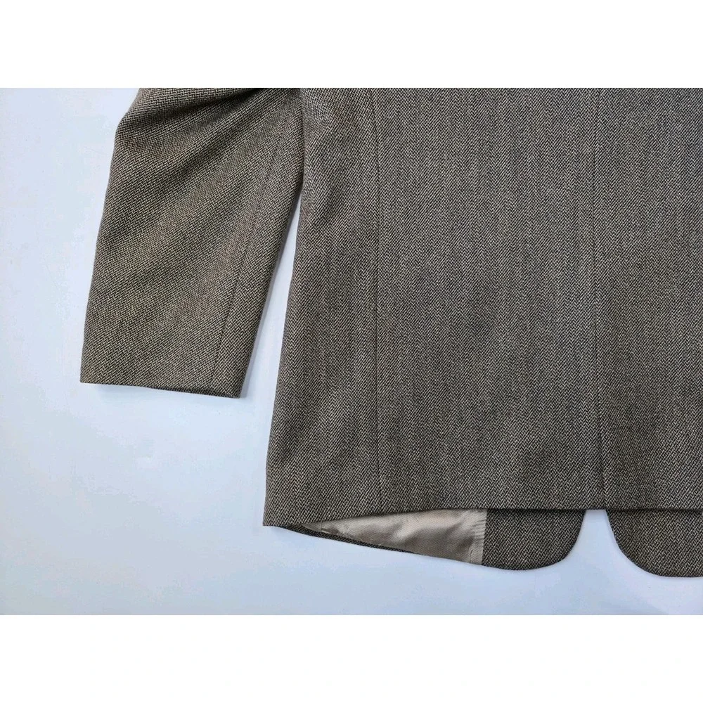 Claiborne Mens Vintage Wool Sport Coat 44R Beige Herringbone 3 Button Blazer